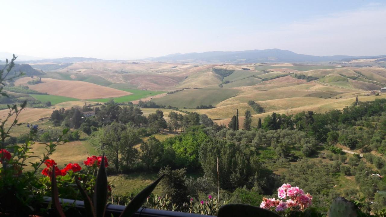 La Casa Della Luna Appartement Terricciola Buitenkant foto