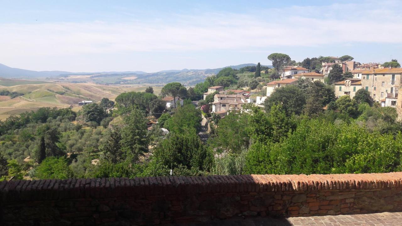 La Casa Della Luna Appartement Terricciola Buitenkant foto