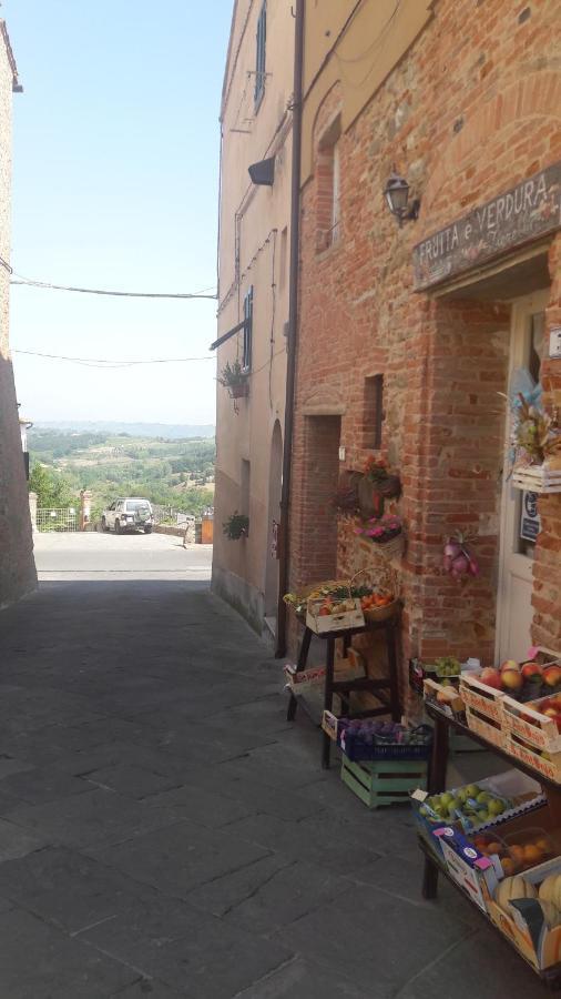 La Casa Della Luna Appartement Terricciola Buitenkant foto
