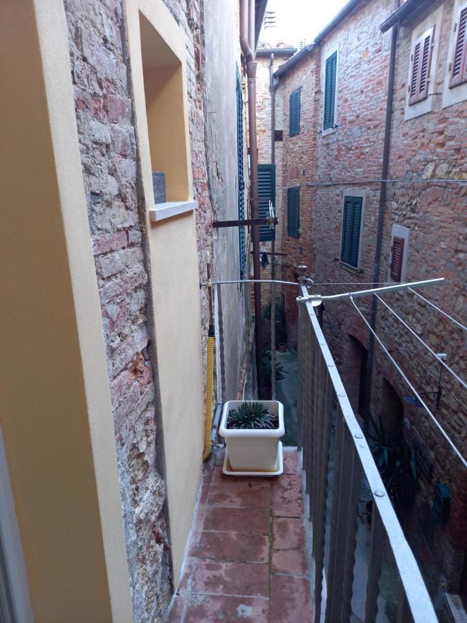 La Casa Della Luna Appartement Terricciola Buitenkant foto